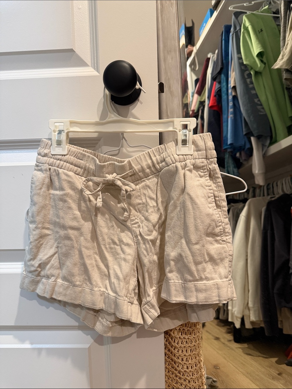 Old Navy Cream Drawstring High-Waist Linen-Blend Shorts